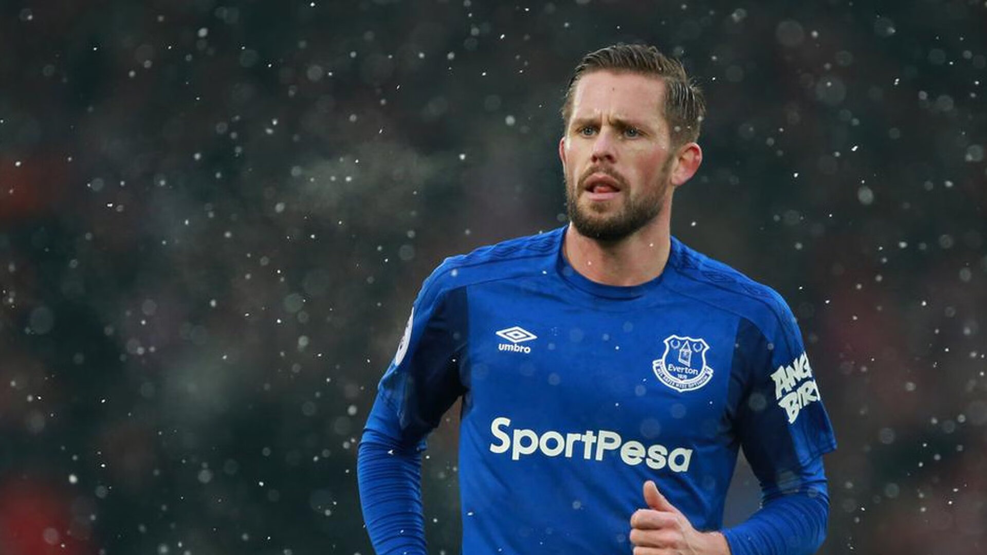 平板支撑极限挑战赛 多人坚持超过10分钟令人惊叹